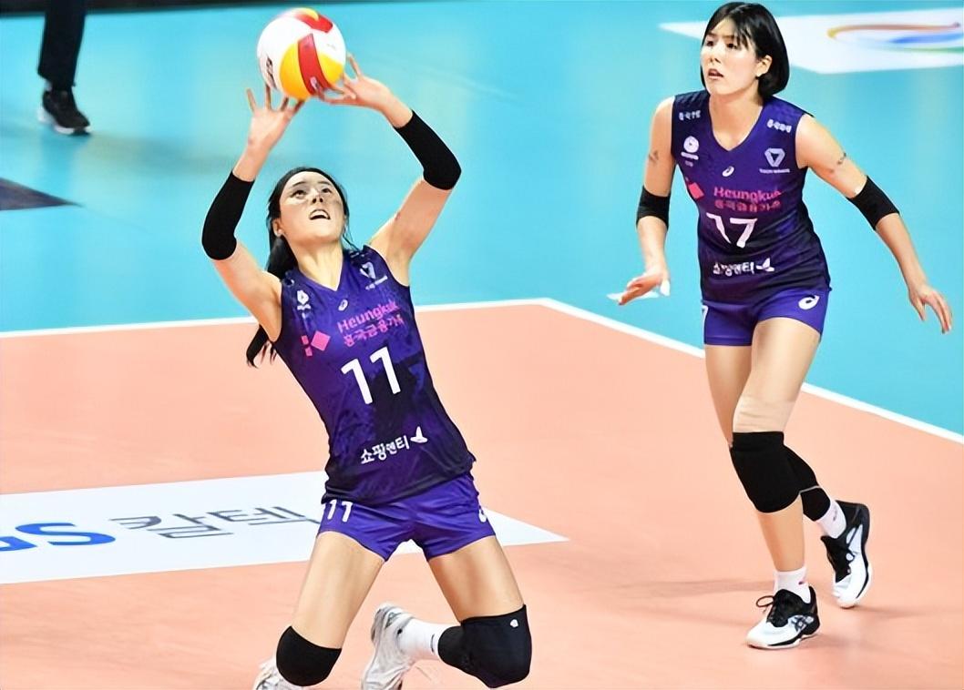 01.韩国女排"姐妹花"
