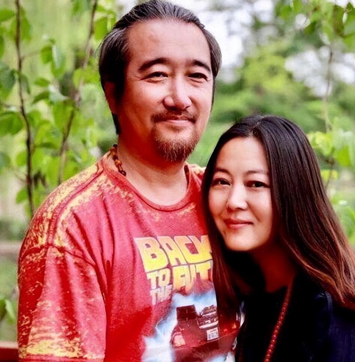 王茜华对沈航第一印象并不好,因为刚到剧组,沈航就来了一句"姐".