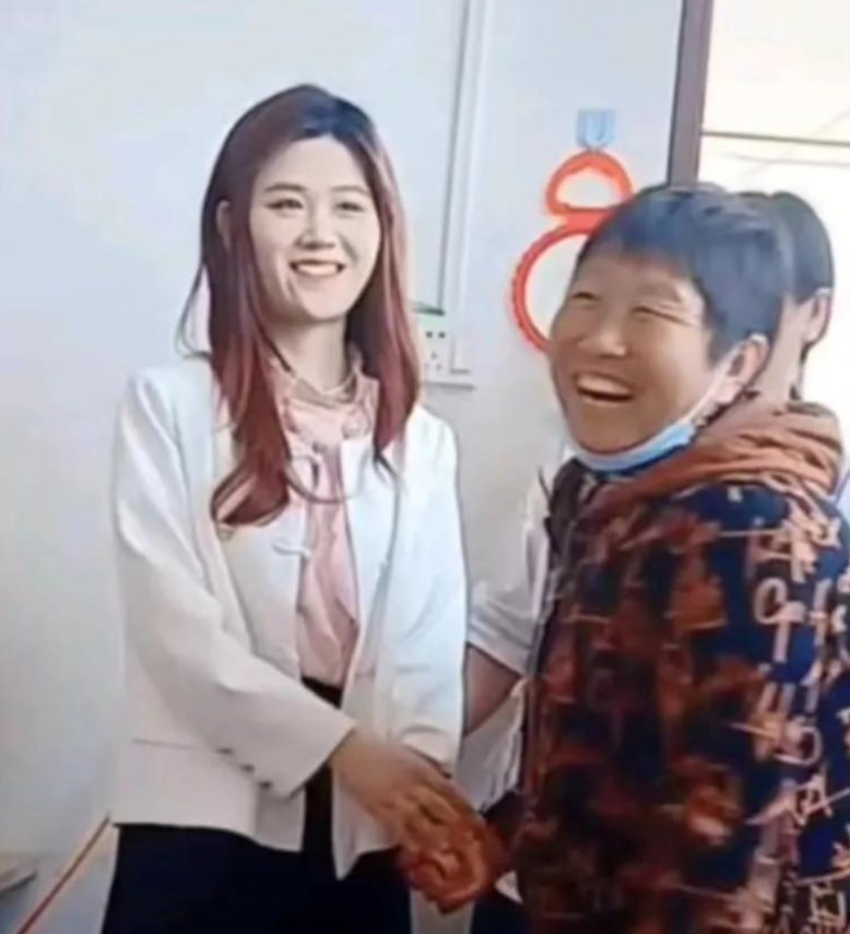 回顾拼爹朱小伟与陈亚男离婚二婚娶陈萌现婚姻状况如何