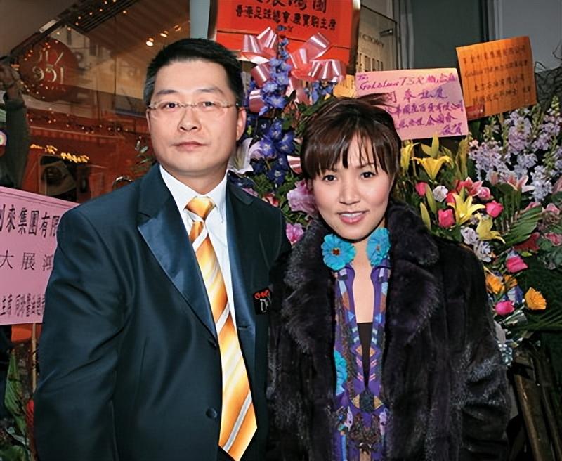 曾智明的稳重和真诚让黎瑞恩感到安心和满足.