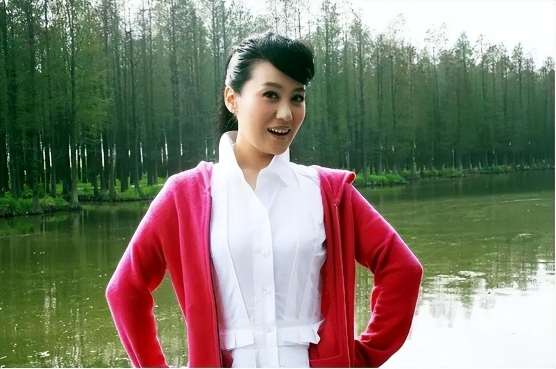 回顾谭晶我这辈子正确的决定就是为科学家丈夫生了两个女儿