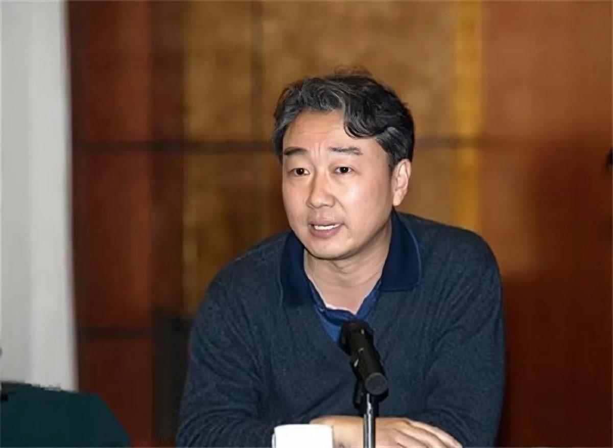 回顾他20岁演红楼第一美男走红后却自觉形象不佳10年不拍戏