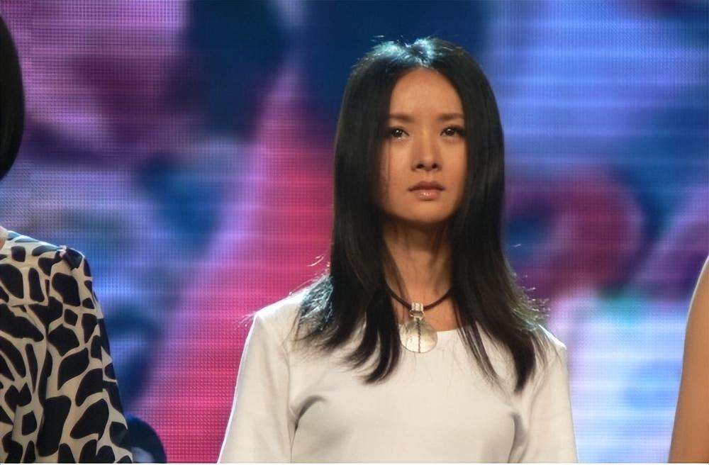 回顾师小红老婆谢兰一场车祸定情婚后生一子日子过得有滋味