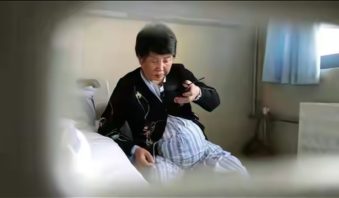 意外怀孕的母亲