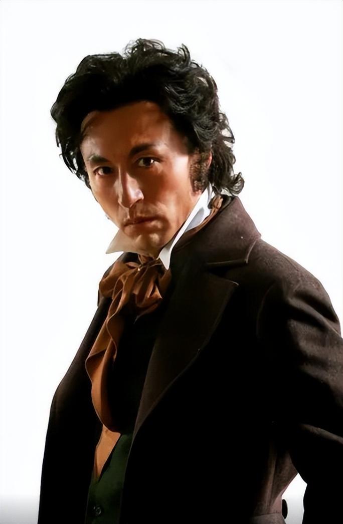 回顾王洛勇与丁宁一见钟情婚后闯美国16年感恩妻子照顾家庭