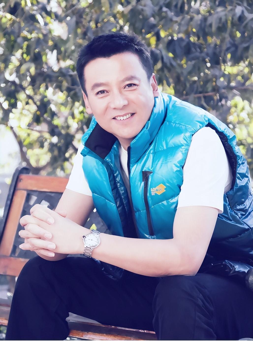 回顾演员赵越嫁二婚佟凡恩爱25年57岁无儿无女亦无悔