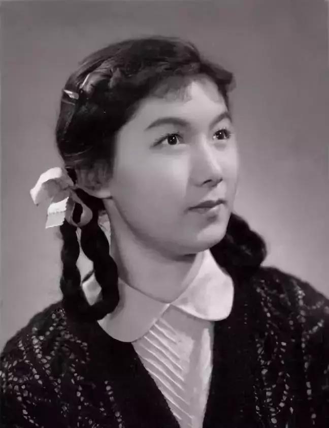 回顾有人劝她离婚她愿等丈夫28年后不幸瘫痪丈夫不离不弃