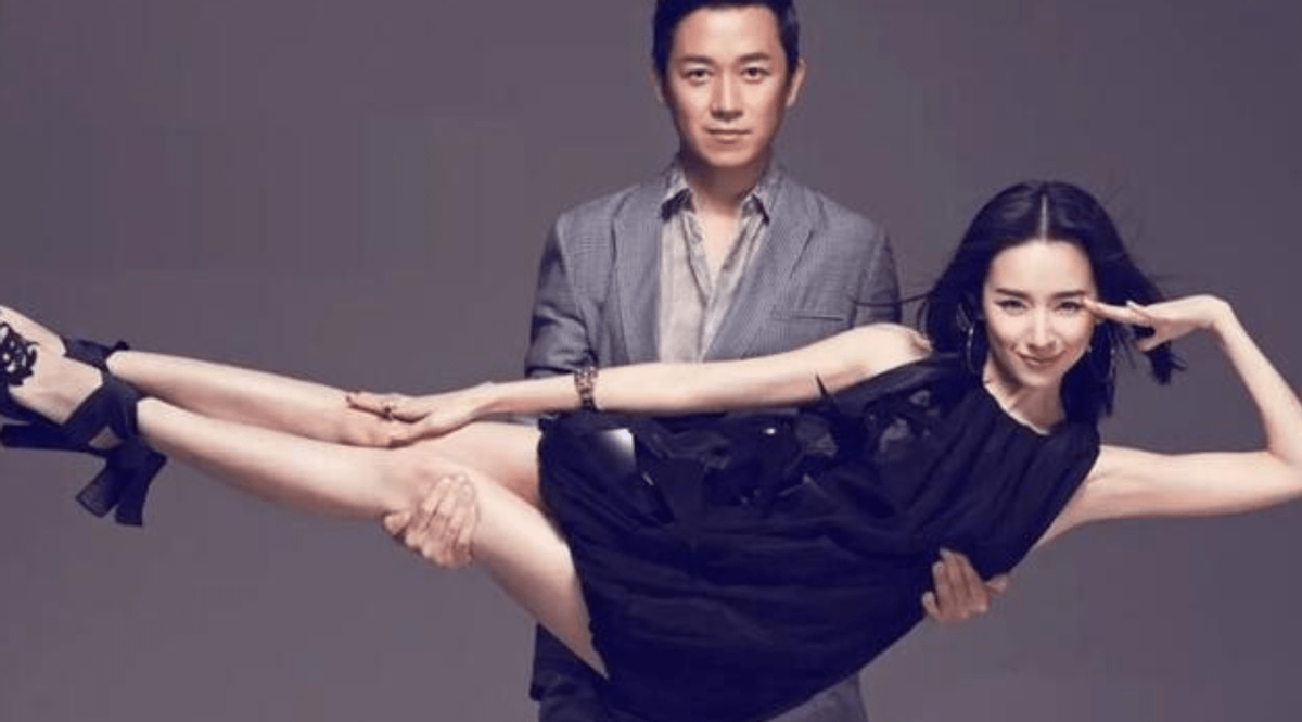 回顾董洁单亲妈妈带娃背后充满辛酸泪与孩子父亲潘粤明不和解