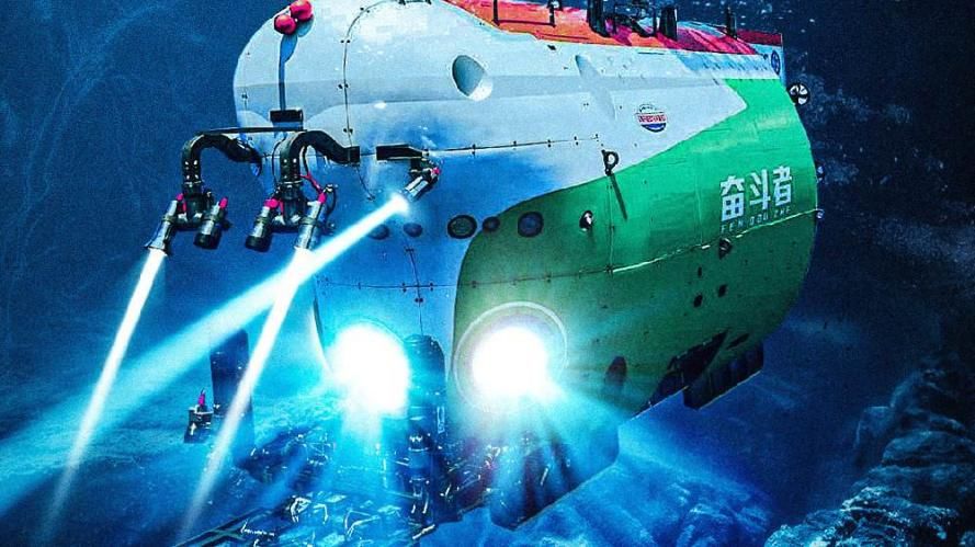 警钟:10909米深的海沟,中国奋斗者号发现不该存在的东西