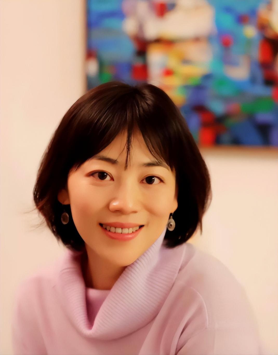 回顾劳春燕这辈子正确的决定就是宁愿与丈夫分居也要进入央视