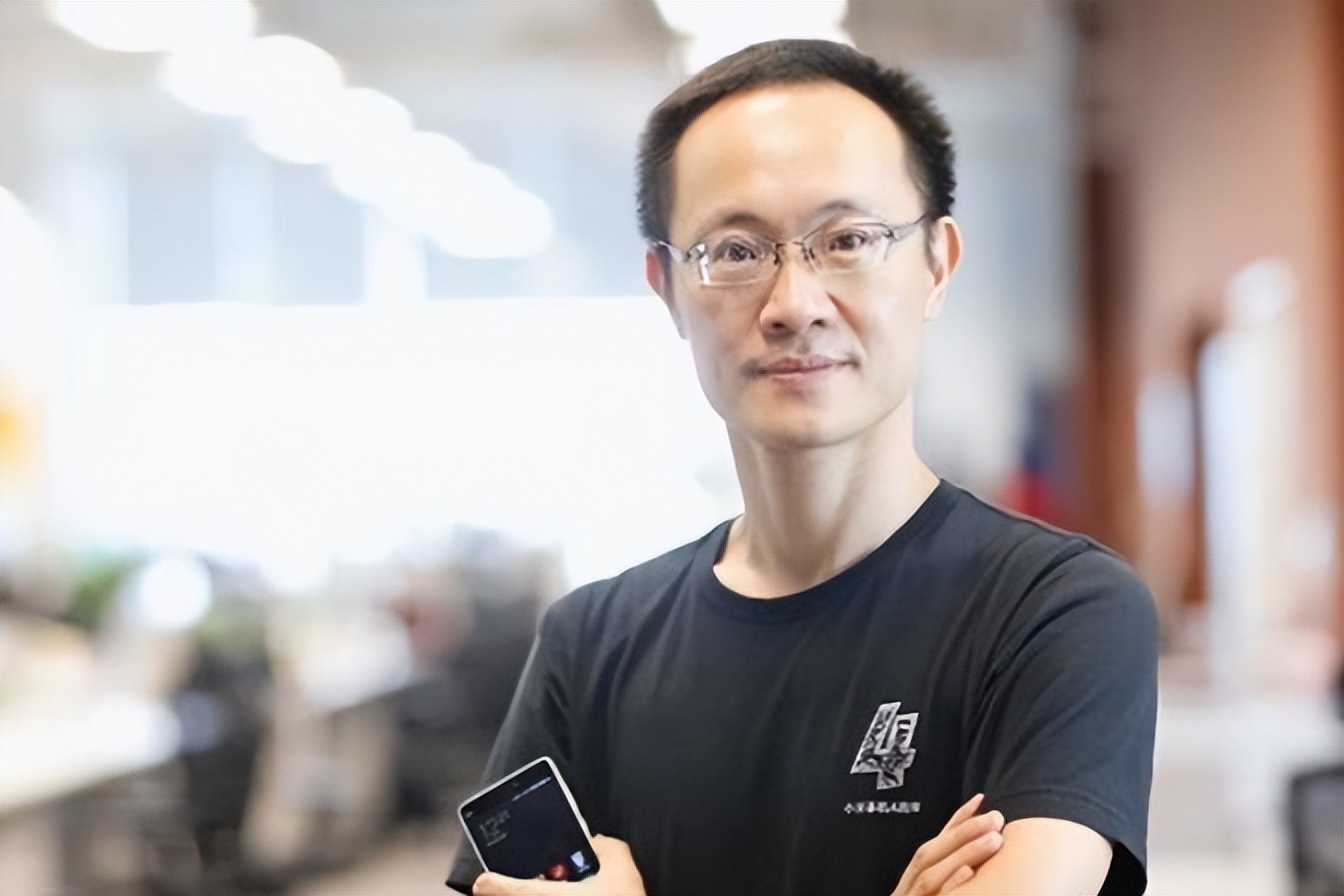 小米二号人物李斌,放弃谷歌高薪工作,跟着雷军创业如今坐拥百亿