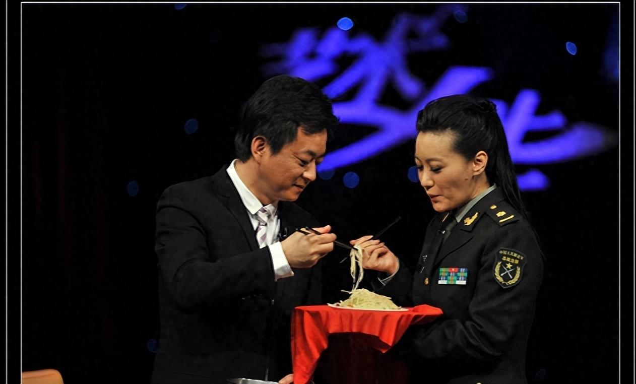 回顾谭晶我这辈子正确的决定就是为科学家丈夫生一对双胞胎