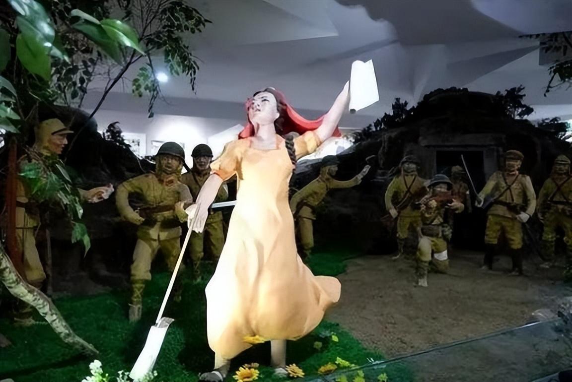 17岁少女上山劝日军投降却被拖入山洞找到时只剩下一块头巾