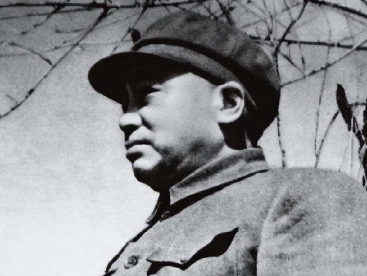 至于范天恩为何要坚持抗命,还要从第一次战役说起,当时由于志愿军首次