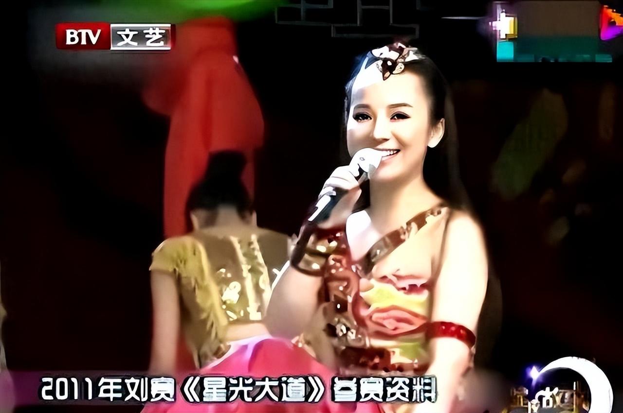 回顾盲女歌手刘赛上星光大道不弃农村丈夫如今丈夫成她的骄傲