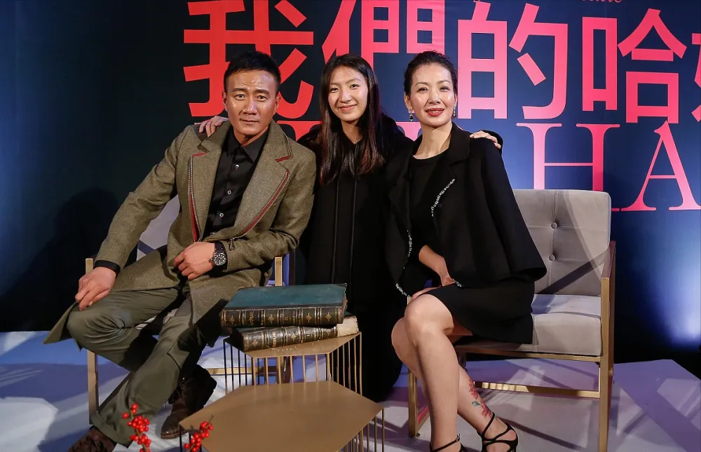 回顾演员胡军怜香惜玉不过绅士风度守护爱情娇妻才是唯一