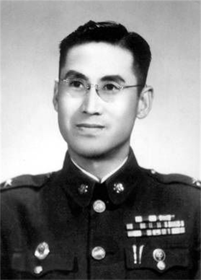 1955年授衔前周总理找到一位红色特工你是要上将还是中将