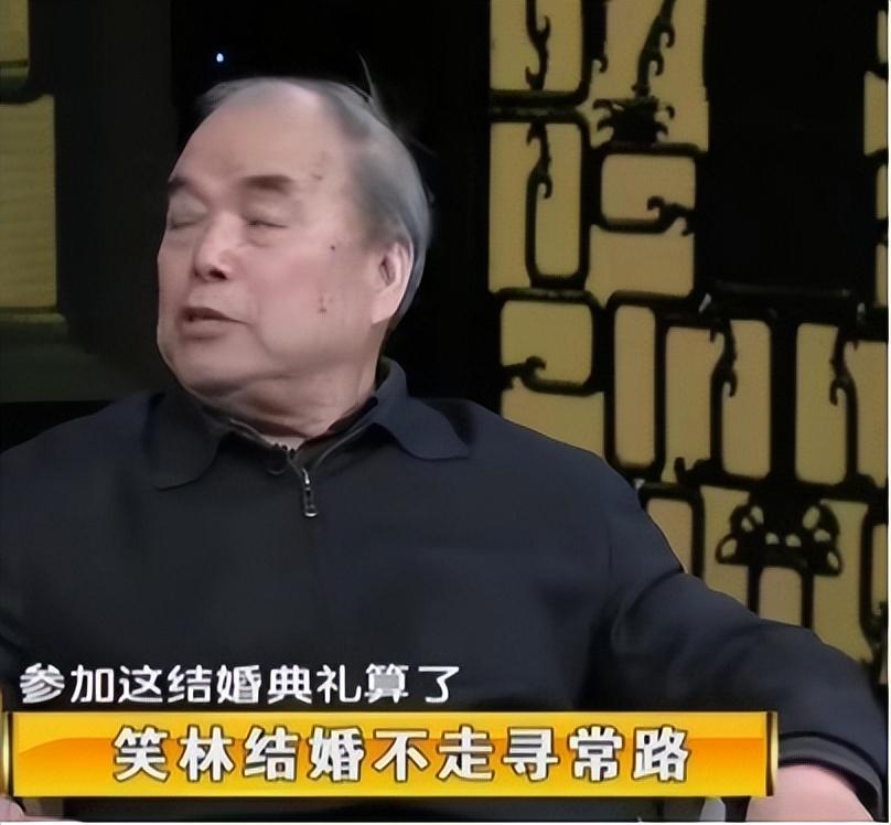 回顾相声演员笑林去世后儿子撑起全家妻子的坚持让人泪目