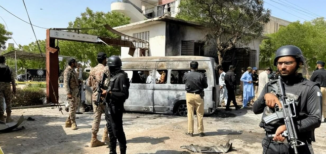 回顾印度博主许多国家包括美国印度都面临恐怖袭击中国除外