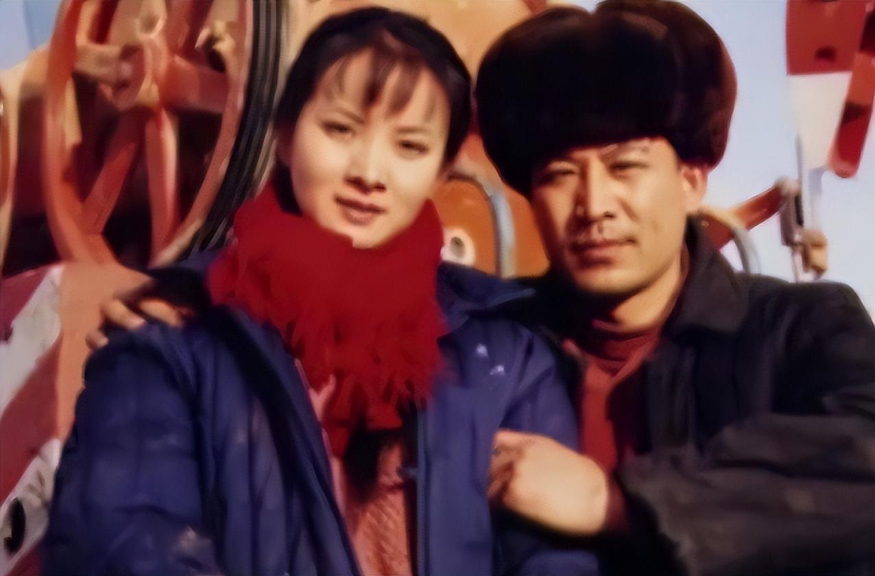 1998年,都市生活剧《黄土地蓝土地》即将开拍,姜申导演找来谢兰做女