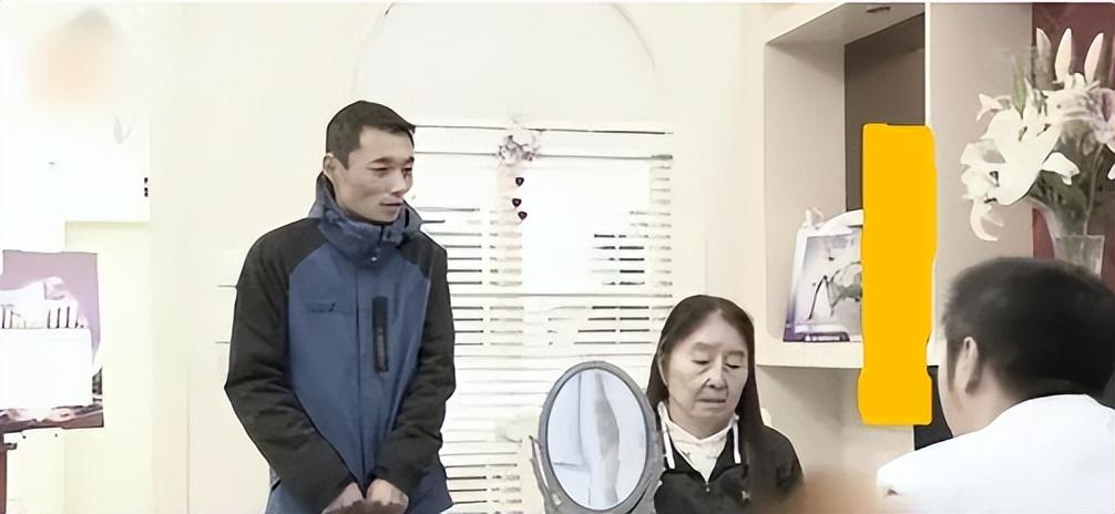 03年河南妙龄女子一夜变成80岁老太丈夫不离不弃如今怎样