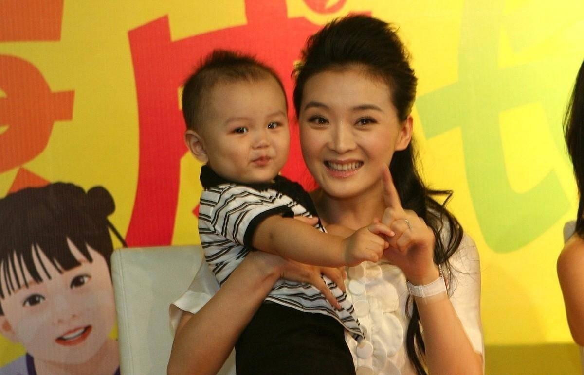 回顾王艳:入豪门后,被婆婆当丫鬟,儿子骂"猪头",她可曾后悔过?