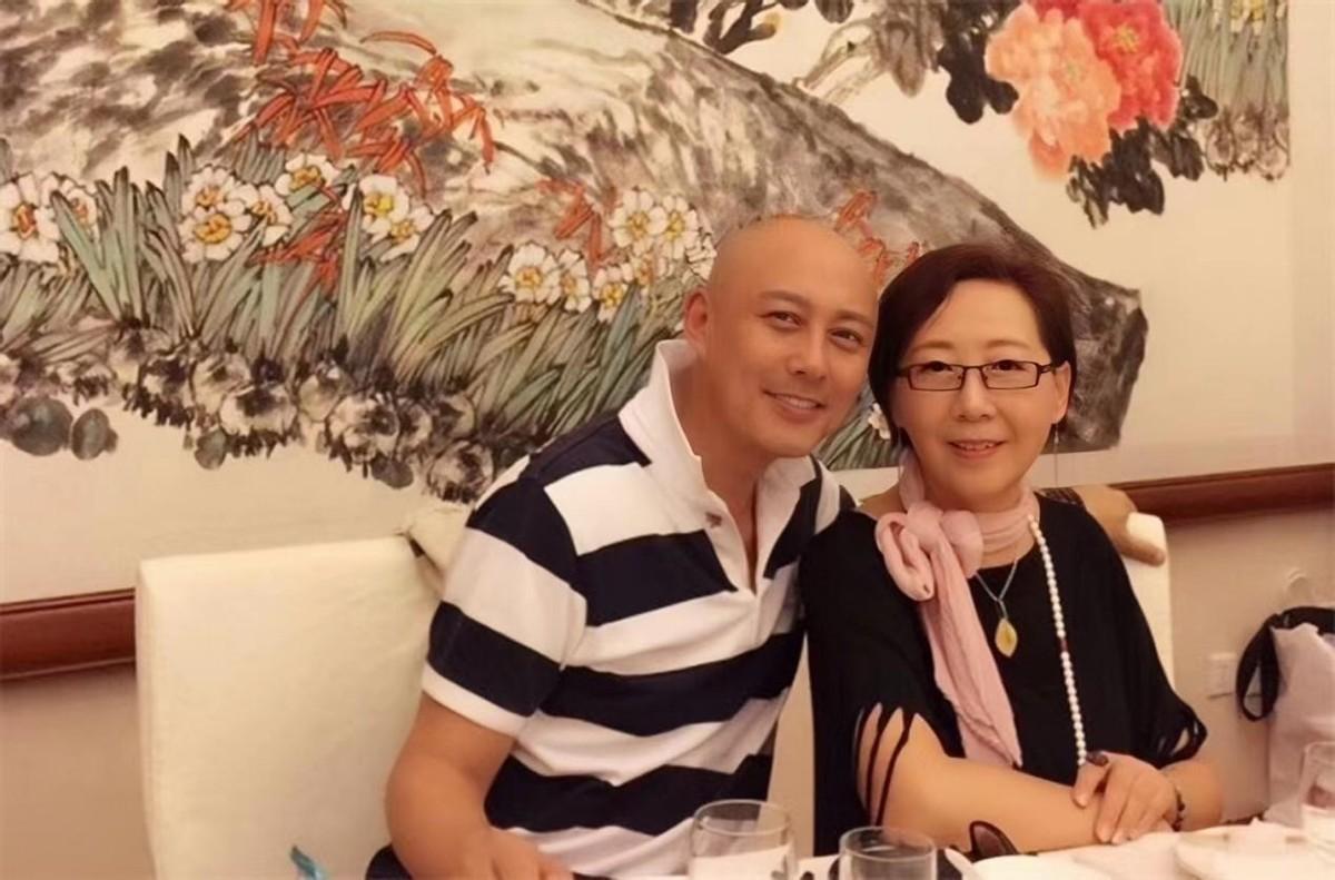 捡个好老婆,胡焰对我真是没话说……"帮助"外貌焦虑"的丈夫走出牛角尖