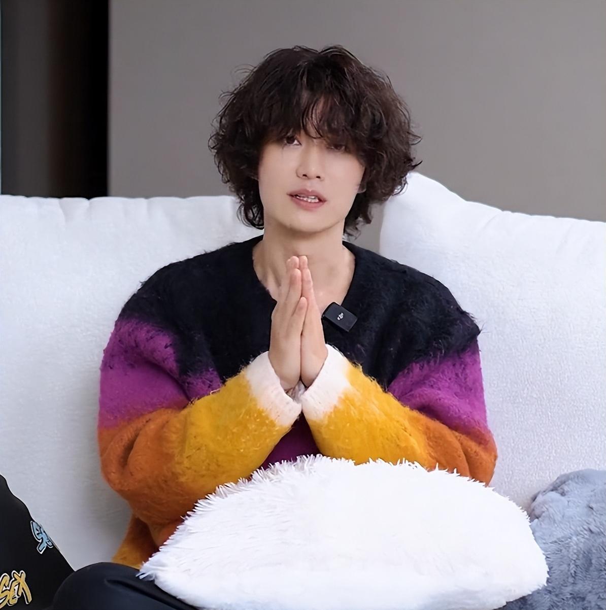 回顾赵荀从李二牛爆改成花美男他的骨盆用3颗钉子挂在腰上