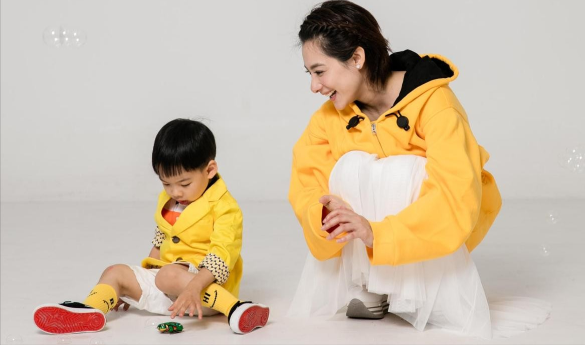 回顾体操皇后刘璇我的爱人陪在身边怀孕期间搬煤气罐也开心