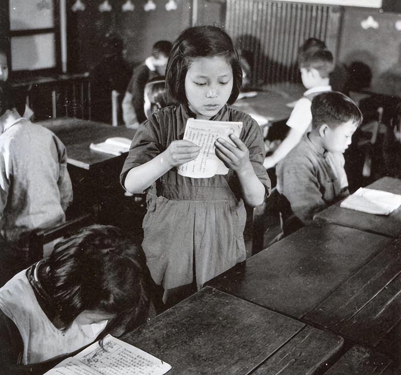 回顾兄妹失踪20年后在自家被发现却已精神失常凶手是姥姥