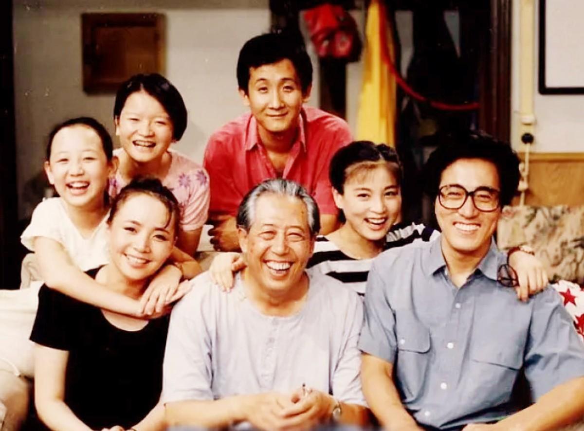 回顾杨立新我一生只有一个妻子一段婚姻被传婚变因我们太恩爱