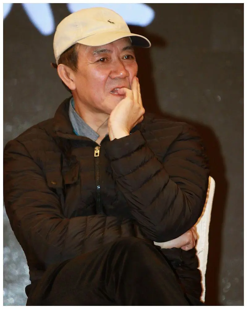 回顾李幼斌:娶小13岁三婚史兰芽,亲生儿子让他苦恼,继子成他骄傲