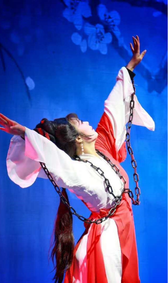 窦娥死前为什么发下三桩毒誓:血溅白练,六月飞雪,大旱三年