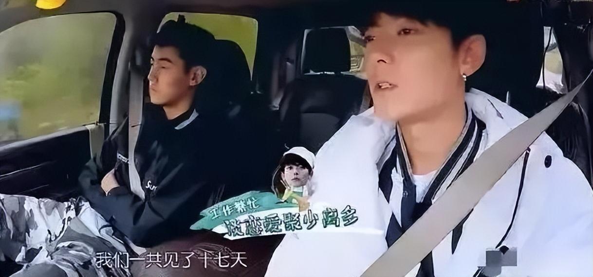 回顾毛晓彤刚出生被扔垃圾桶成名后父亲找上门要五千万赡养费