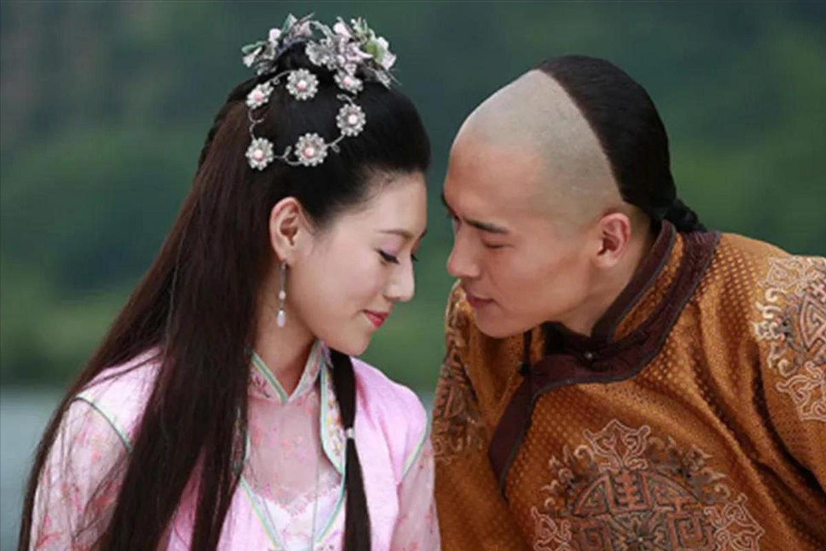 乾隆的试婚宫女侍寝后令他念念不忘却在多年后骂死她儿子