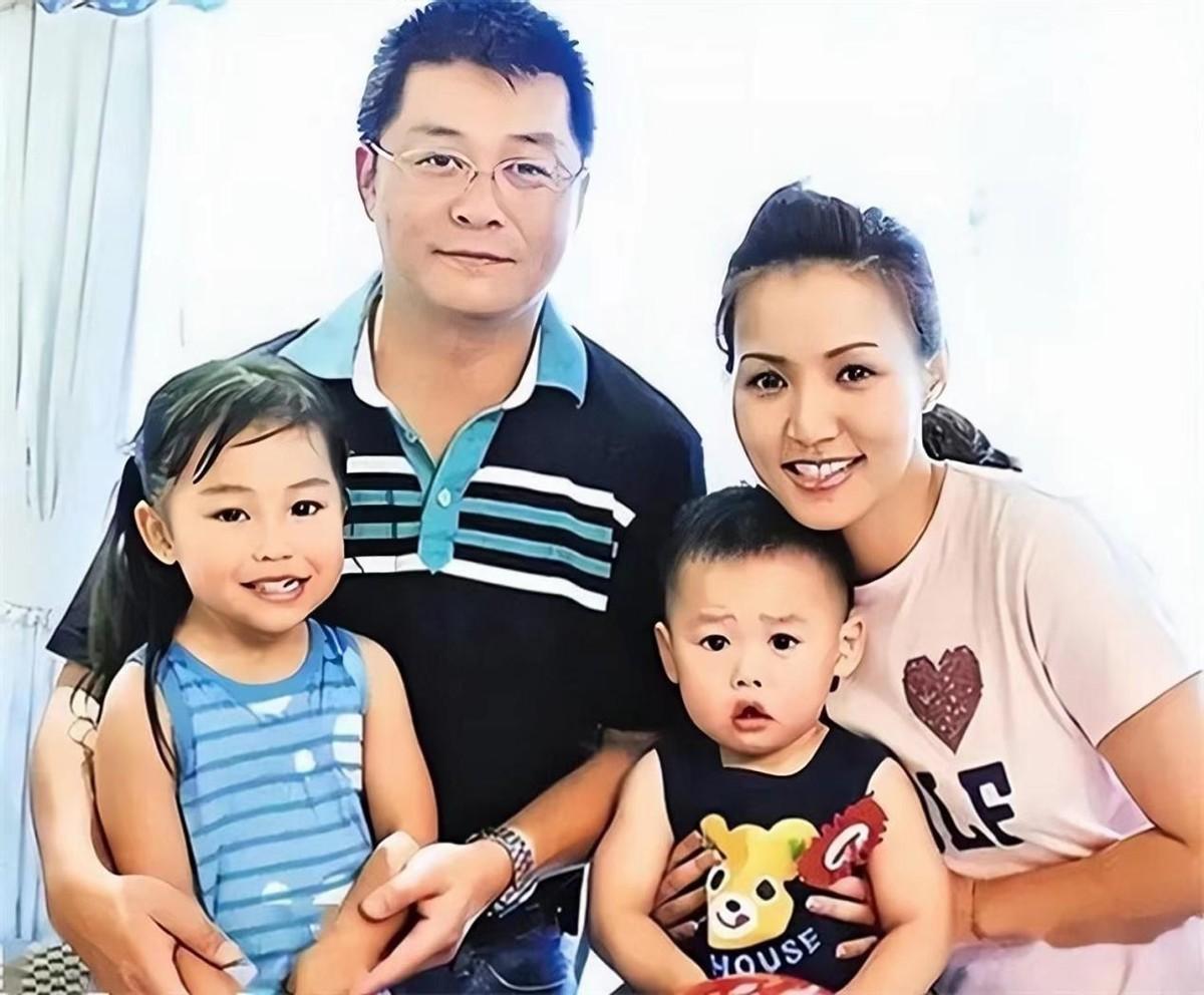 回顾黎瑞恩29岁为爱退圈嫁豪门41岁净身出户49岁独养俩娃