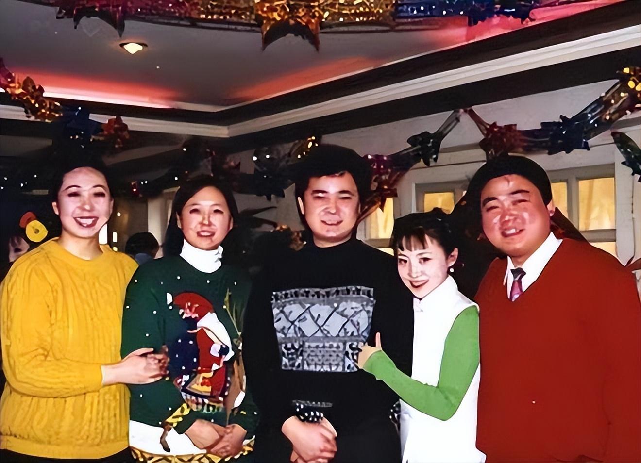祝新运有着一段幸福美满的婚姻,妻子是普通人.