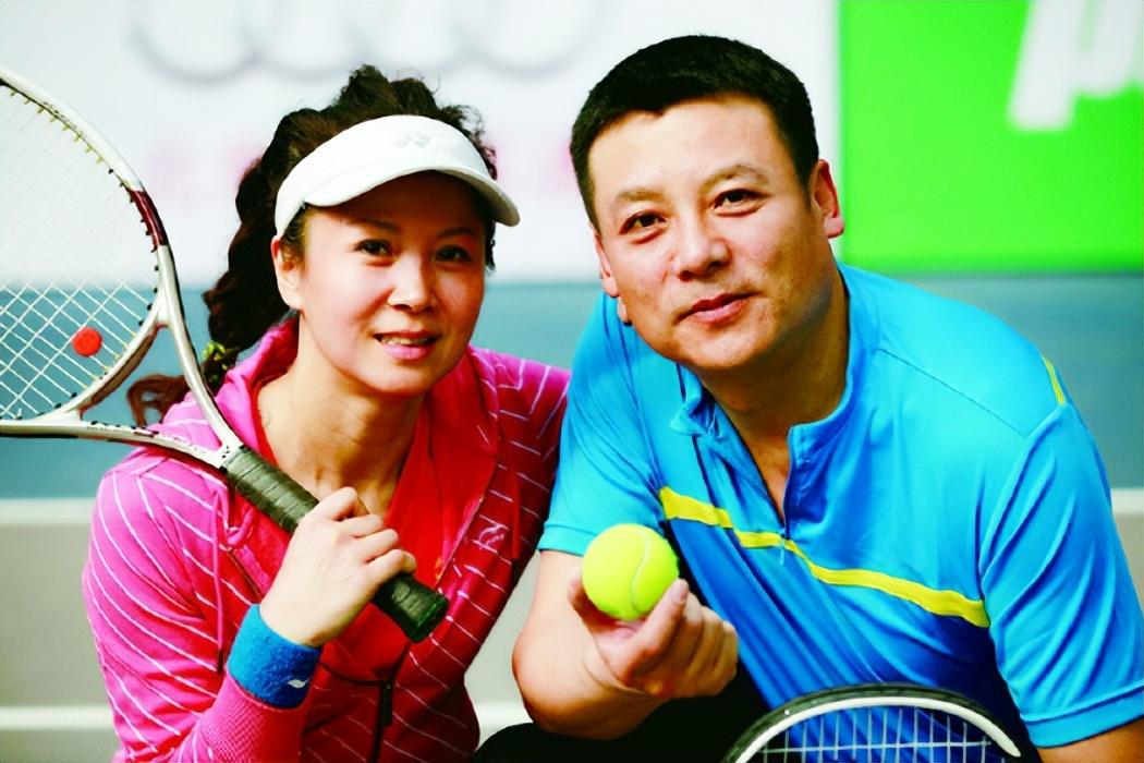 回顾演员赵越嫁二婚佟凡恩爱25年57岁无儿无女亦无悔