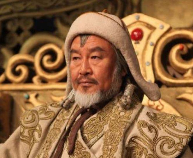 成吉思汗被噩梦吓醒次日告诉枕边妃子请你嫁给门外守卫士兵