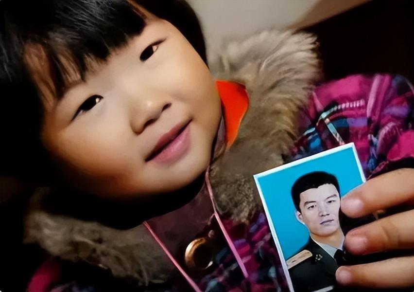 回顾因救跳江女子不幸牺牲的孟祥斌他的妻女如今过得怎样