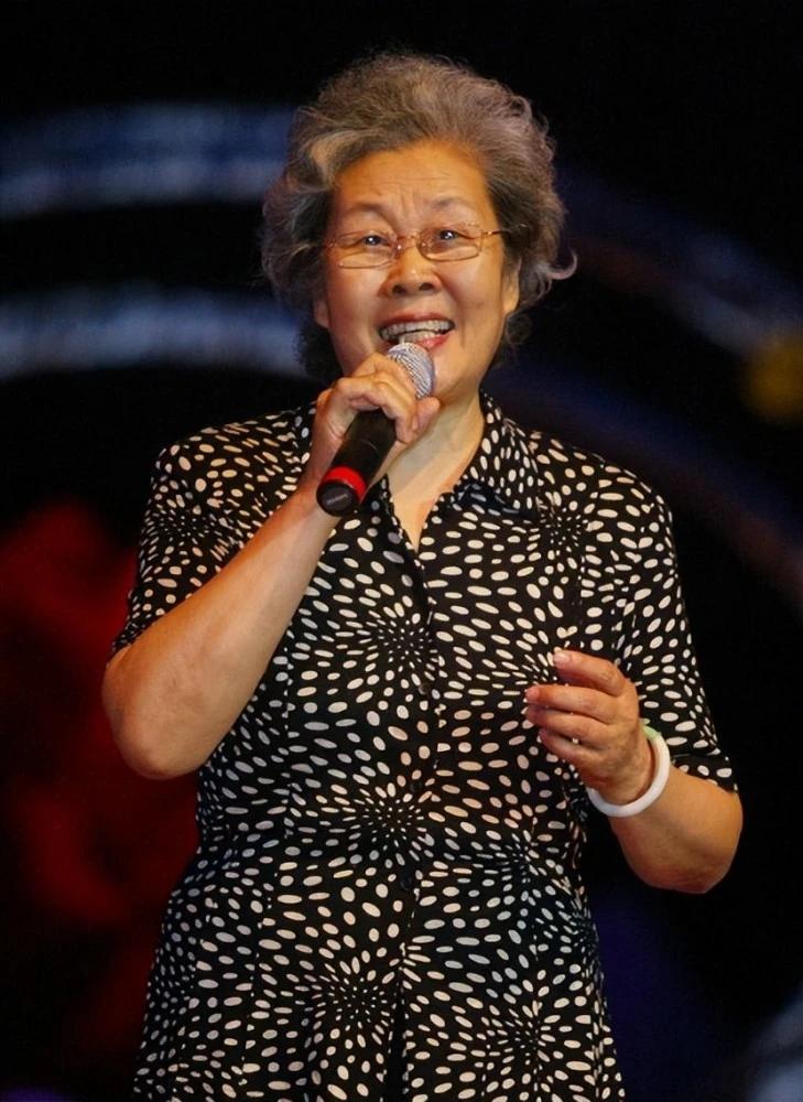 回顾于淑珍:与丈夫恩爱一生,晚年不顾儿女反对和老伴住养老院