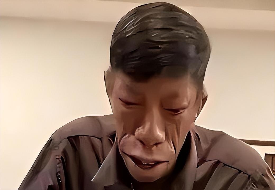 回顾父亲基因太强大一张马脸遗传全家儿女们有苦难言