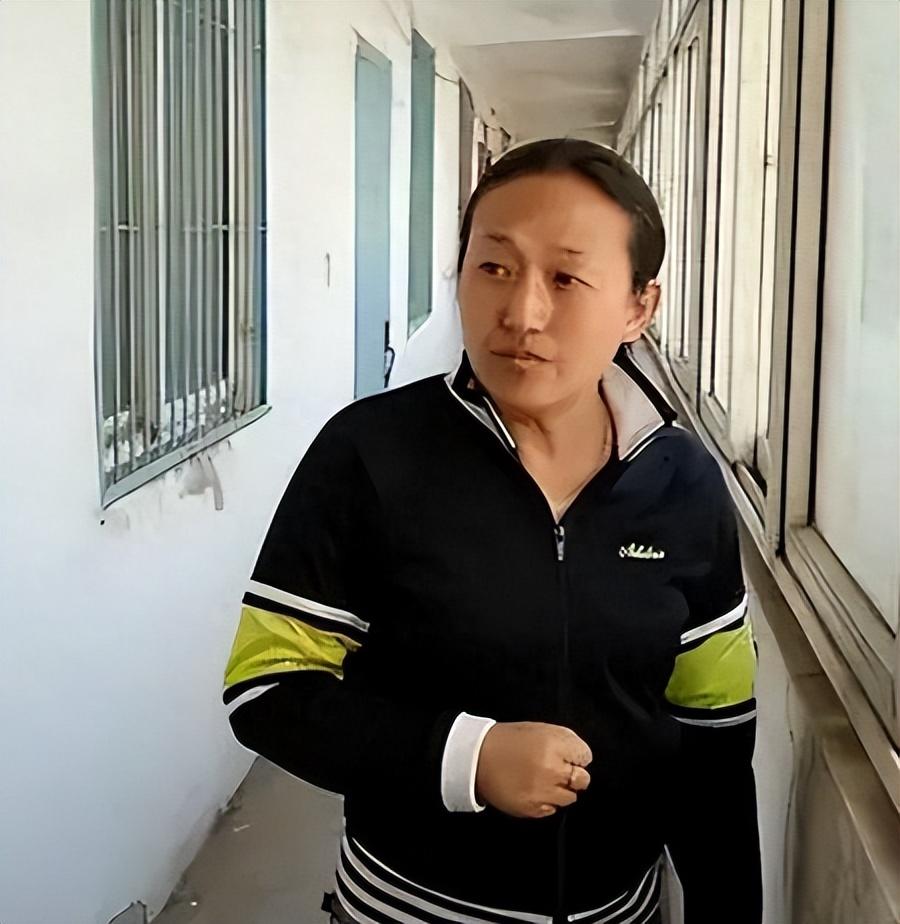 回顾邹春兰曾获9枚金牌的她退休后却开了个干洗店如今怎样