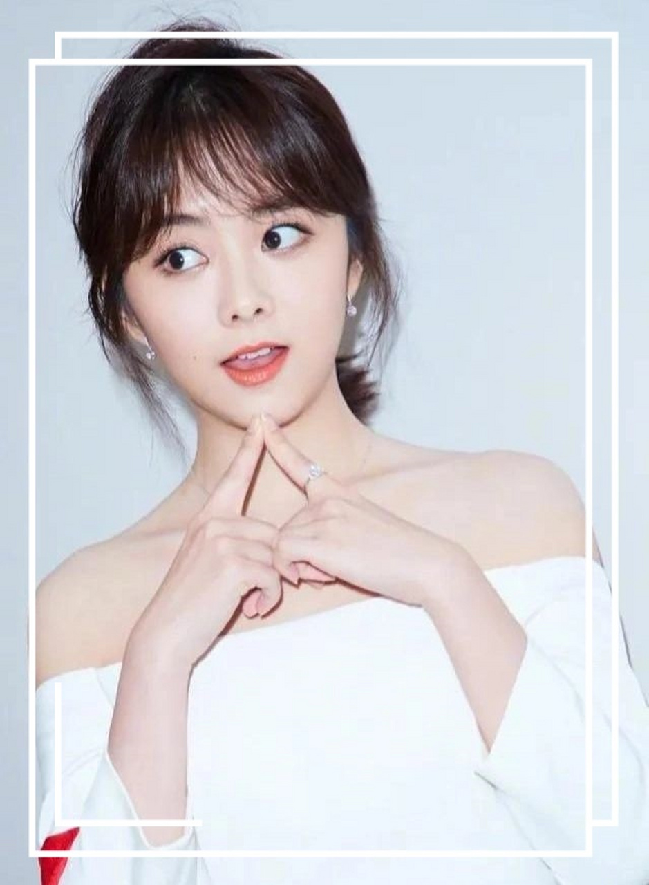 谭松韵:从舞者到演员的华丽转身  96 谭松韵,四川姑娘,北京电影学院