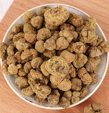 1,葱白食盐炒热熨下腹部治疗虚寒痛经 组成:食盐,葱白,生姜.