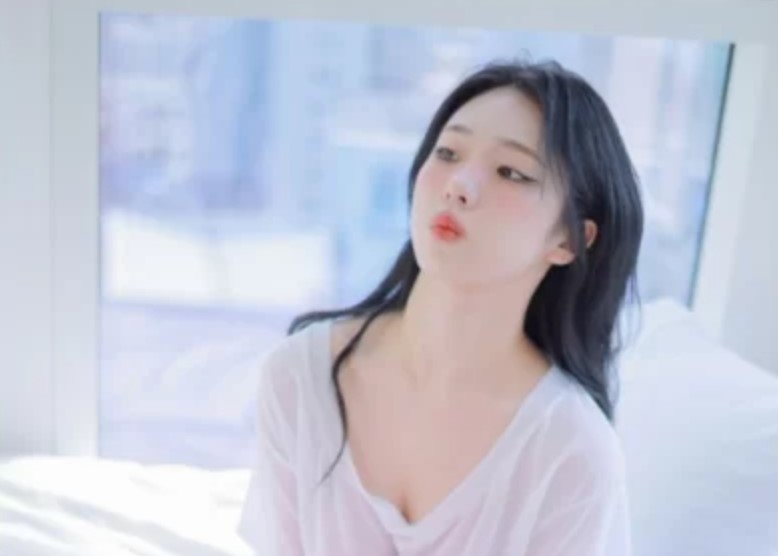 韩国嫩模YeonWoo的写真照视频作品《naked》如何评价