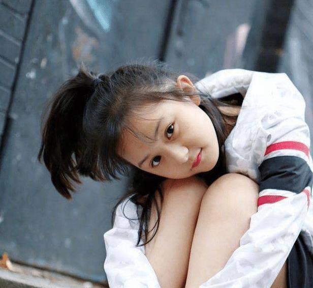 小芈月11岁近照曝光,长相清纯甜美,网友表示愿意等她长大