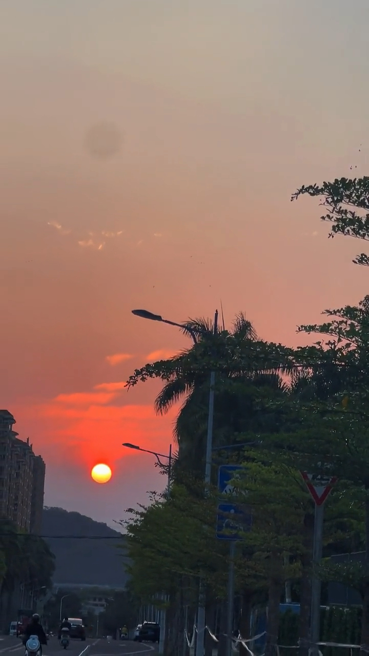 夕阳一落,饭点已到