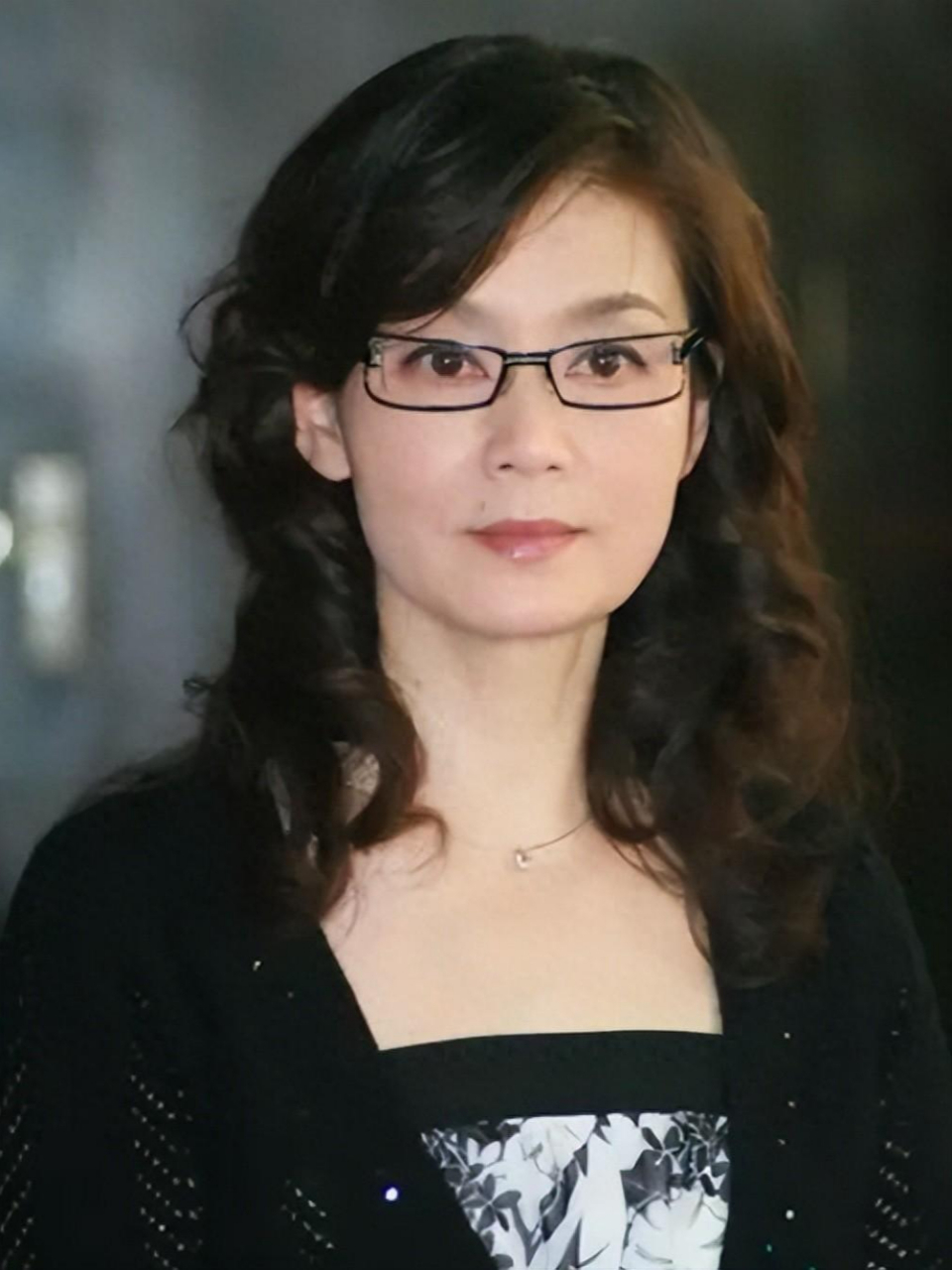 中国影后潘虹,身世传奇,中俄混血,演艺成就斐然.