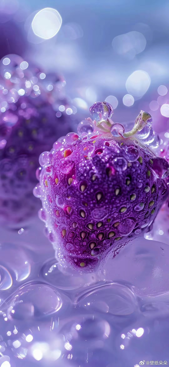壁纸分享～紫色的草莓,这是发生了变异吧